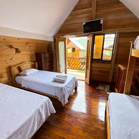 Puerto López Hostal Tortuga Dorada מראה חיצוני תמונה