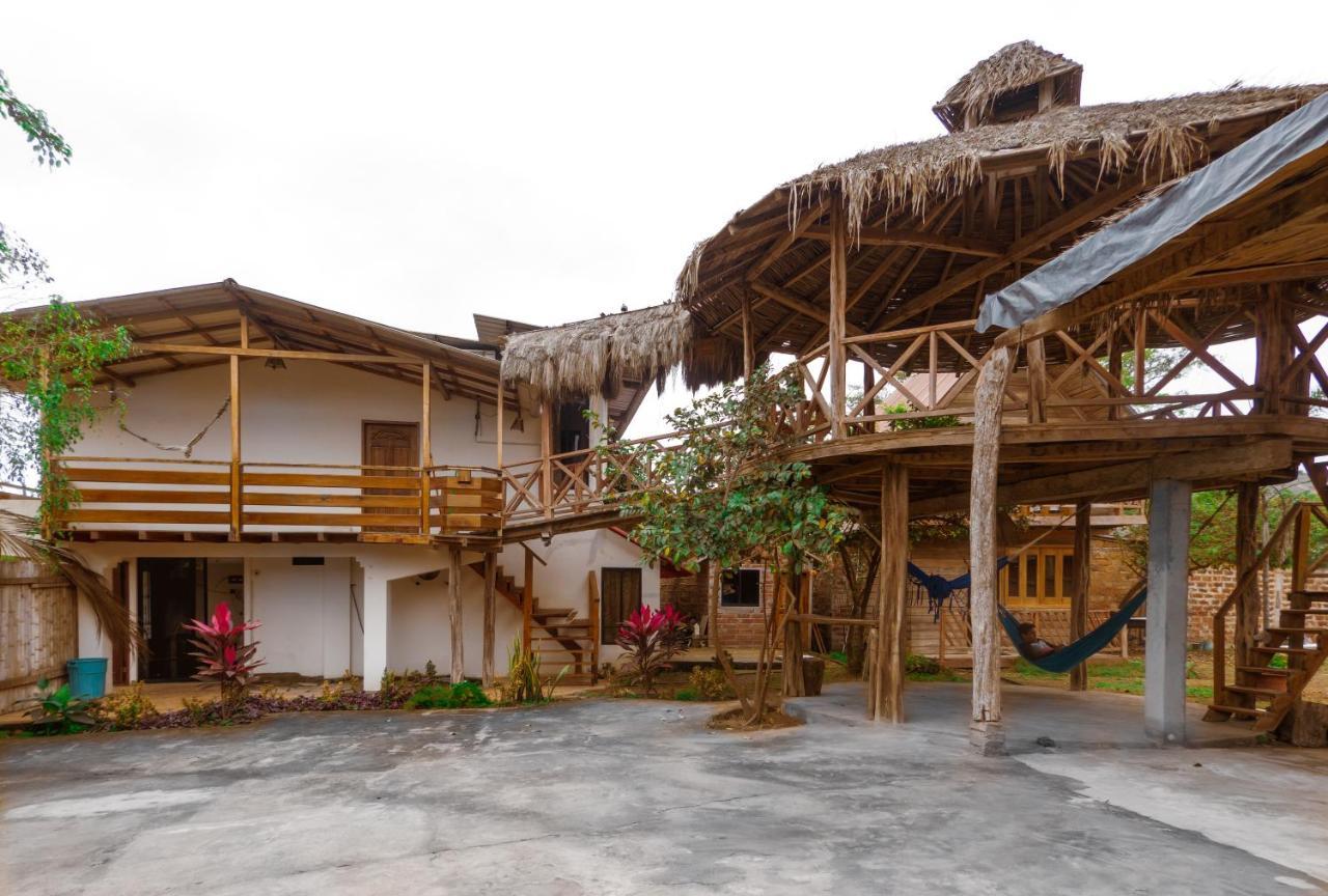 Puerto López Hostal Tortuga Dorada מראה חיצוני תמונה