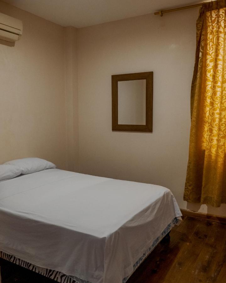 Puerto López Hostal Tortuga Dorada מראה חיצוני תמונה