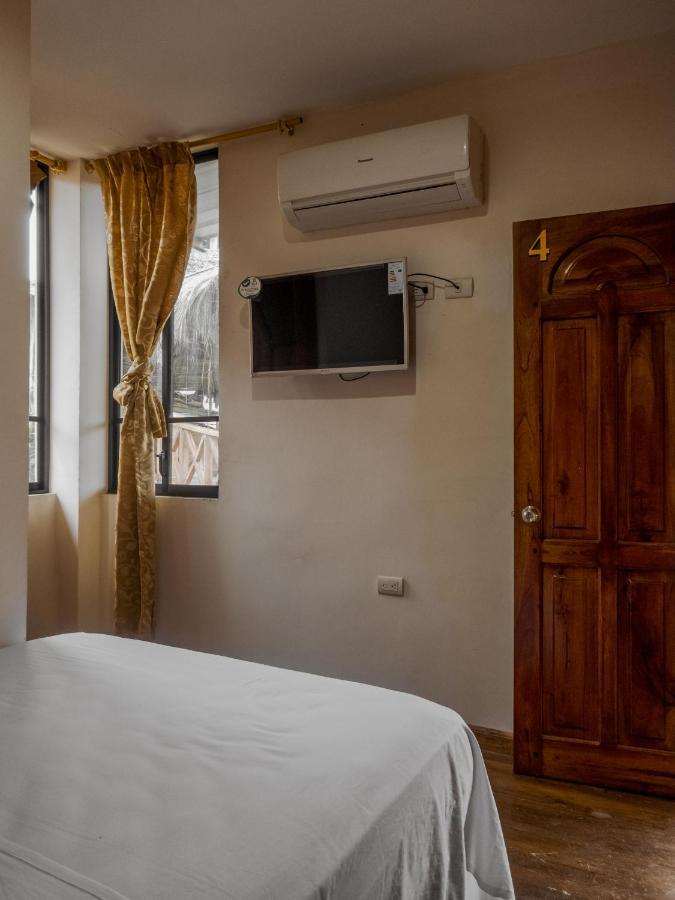 Puerto López Hostal Tortuga Dorada מראה חיצוני תמונה