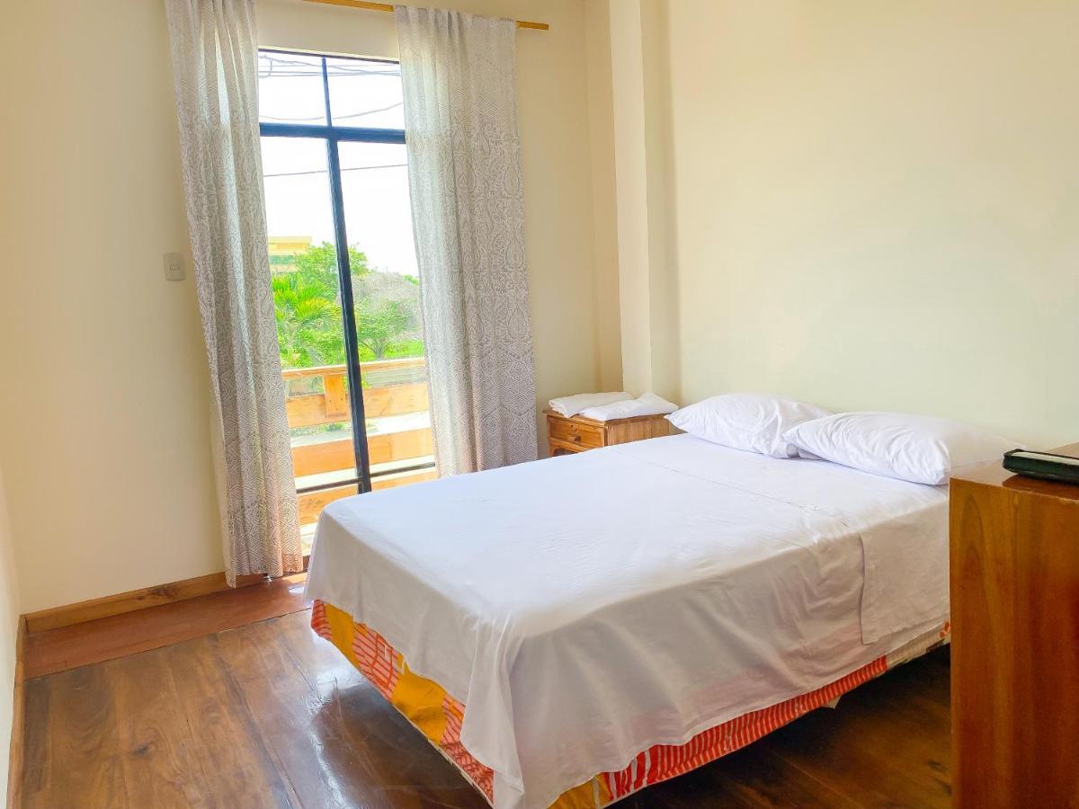 Puerto López Hostal Tortuga Dorada מראה חיצוני תמונה