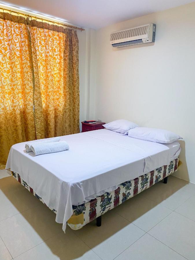 Puerto López Hostal Tortuga Dorada מראה חיצוני תמונה