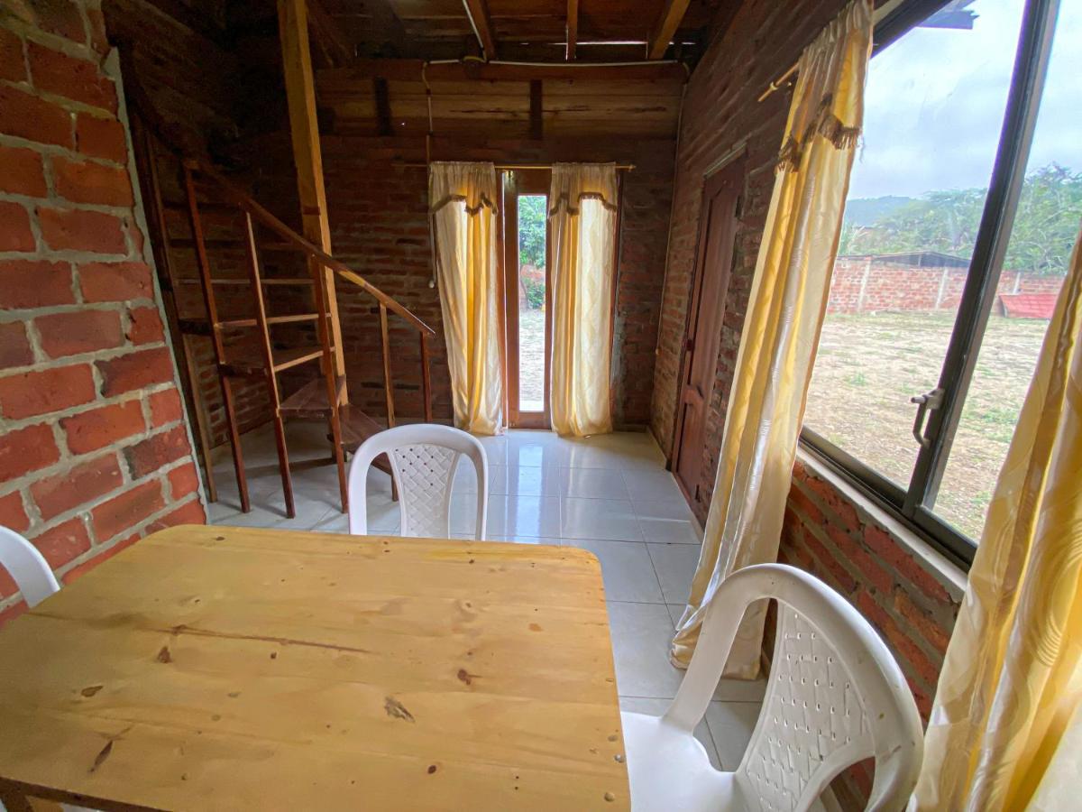 Puerto López Hostal Tortuga Dorada מראה חיצוני תמונה